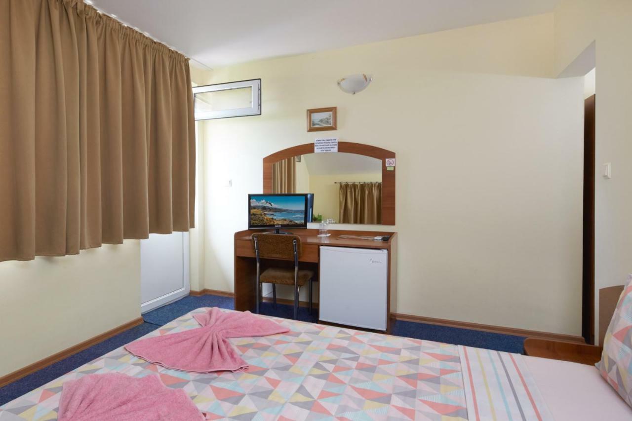 Guest House Plechkarovi ラヴダ エクステリア 写真